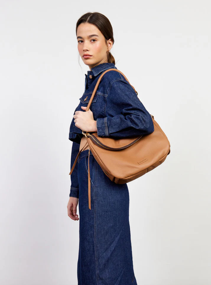 FRANKIE SHOULDER BAG in Toffee by Saben