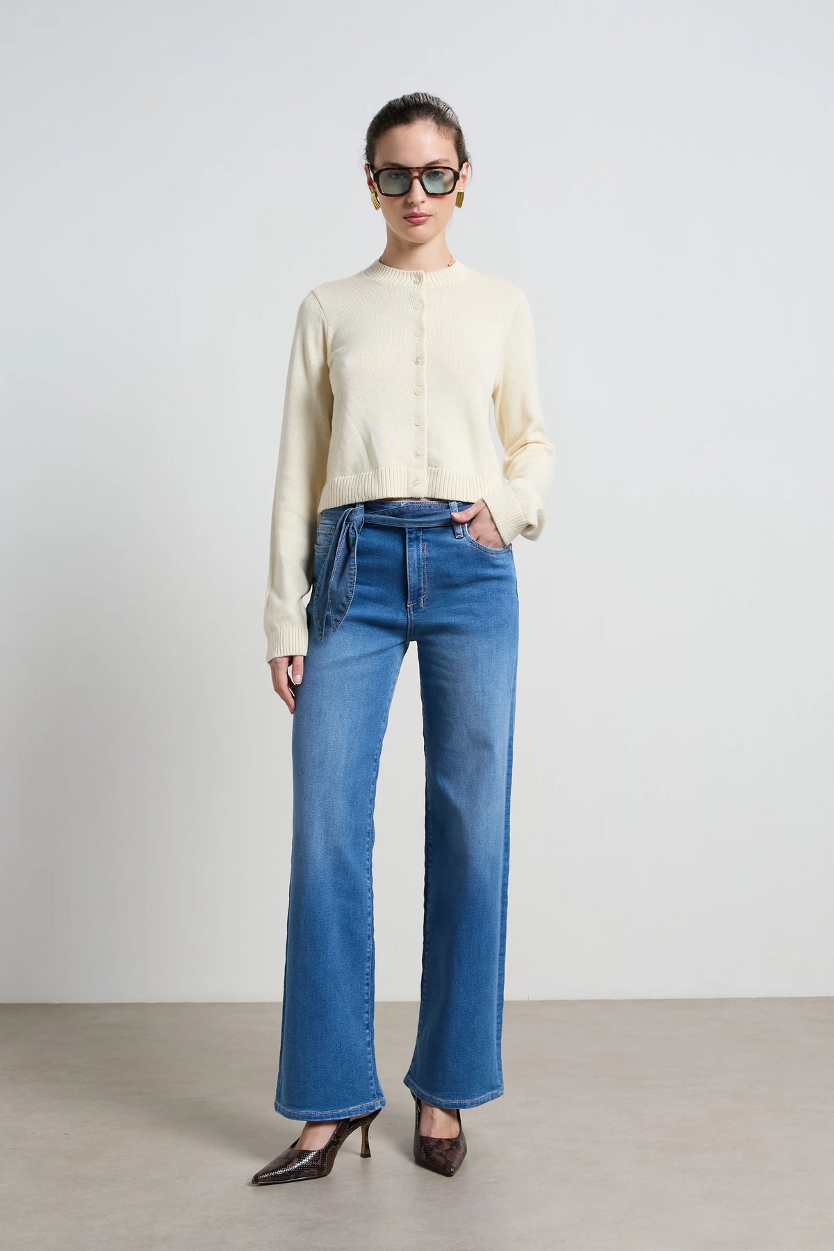 MOLLY MID RISE STRAIGHT LEG JEAN in Rodeo Blue by Dricoper
