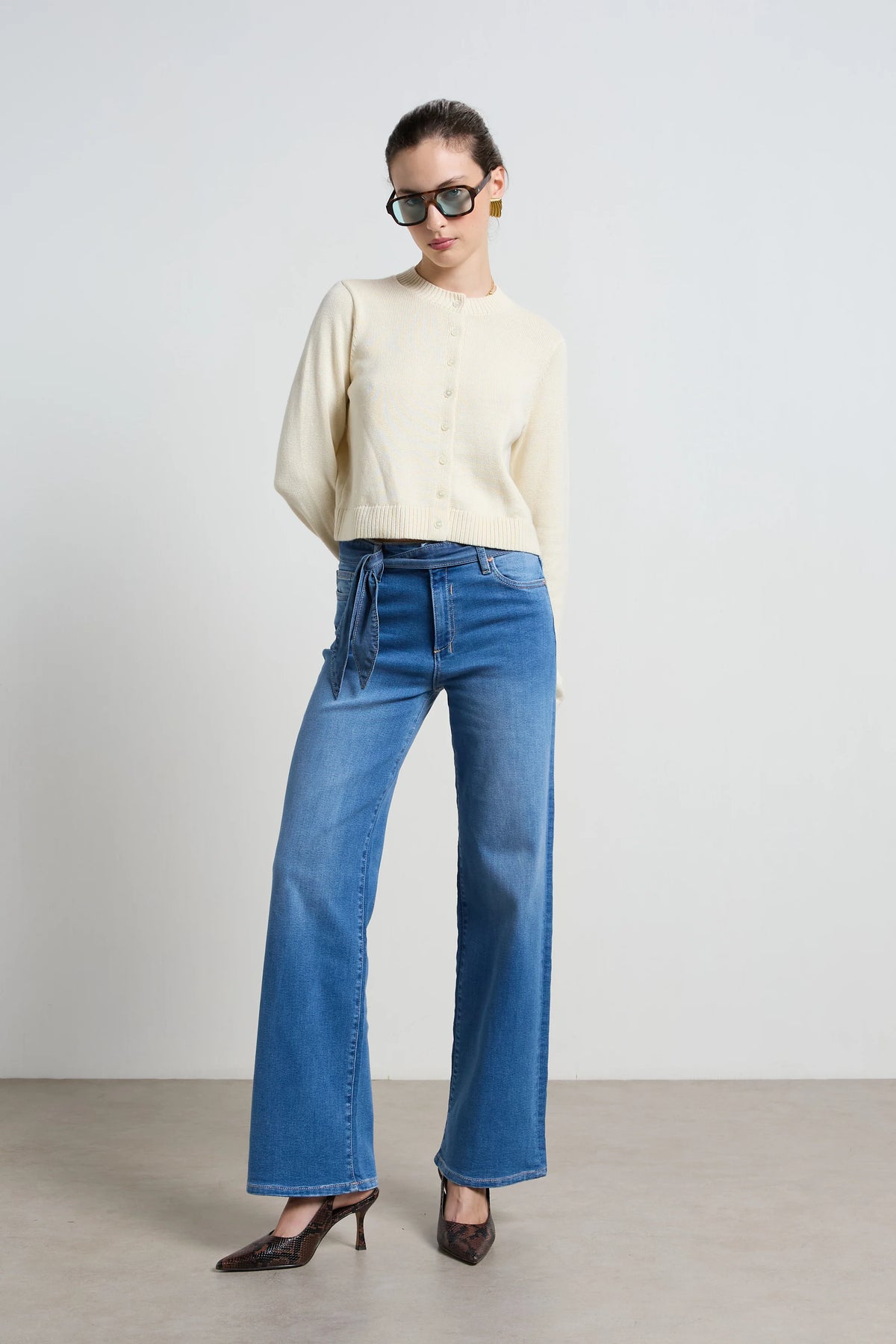 MOLLY MID RISE STRAIGHT LEG JEAN in Rodeo Blue by Dricoper