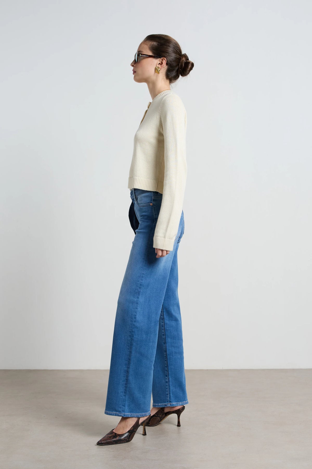 MOLLY MID RISE STRAIGHT LEG JEAN in Rodeo Blue by Dricoper