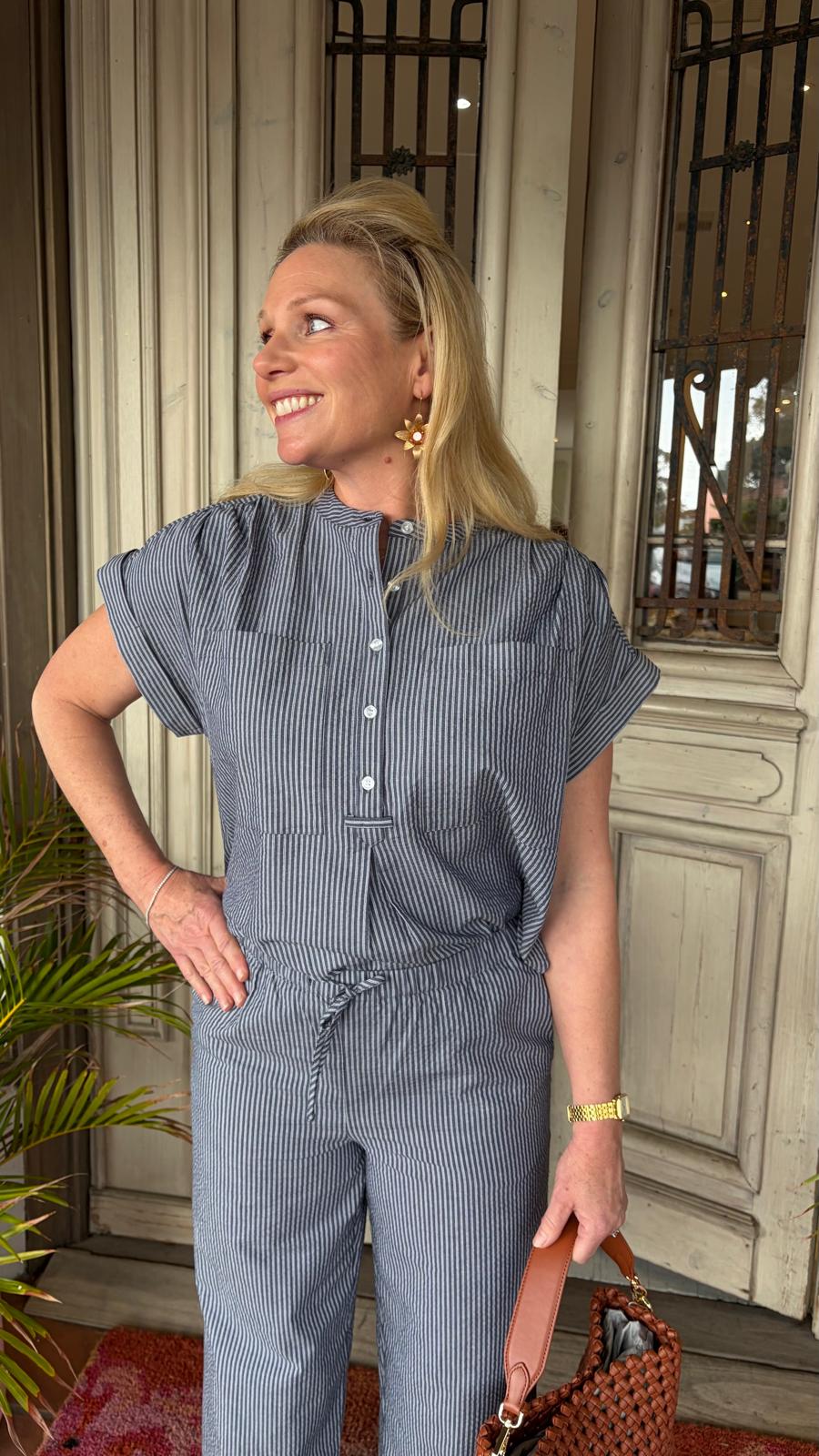 VALENTIN MD STRIPE TOP in Washed Black Stripe by Modstrom