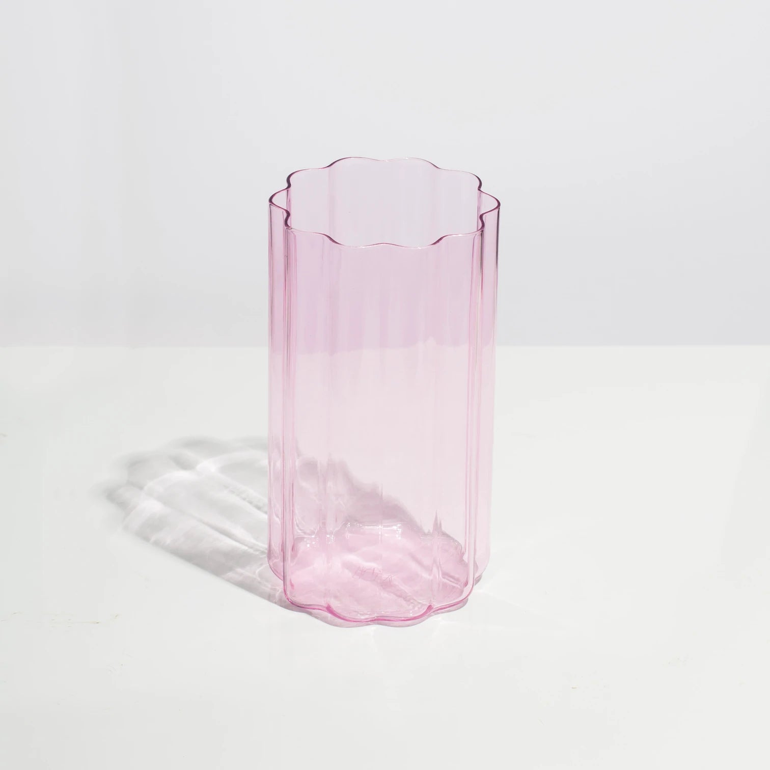 WAVE VASE in Pink from Fazeek