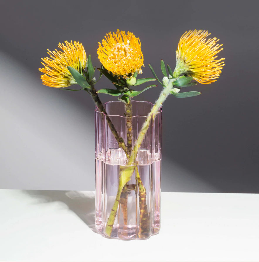 WAVE VASE in Pink from Fazeek