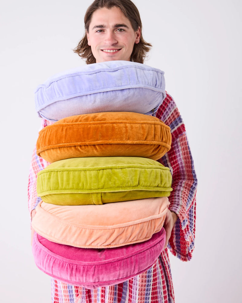 VELVET PEA CUSHION | Pear