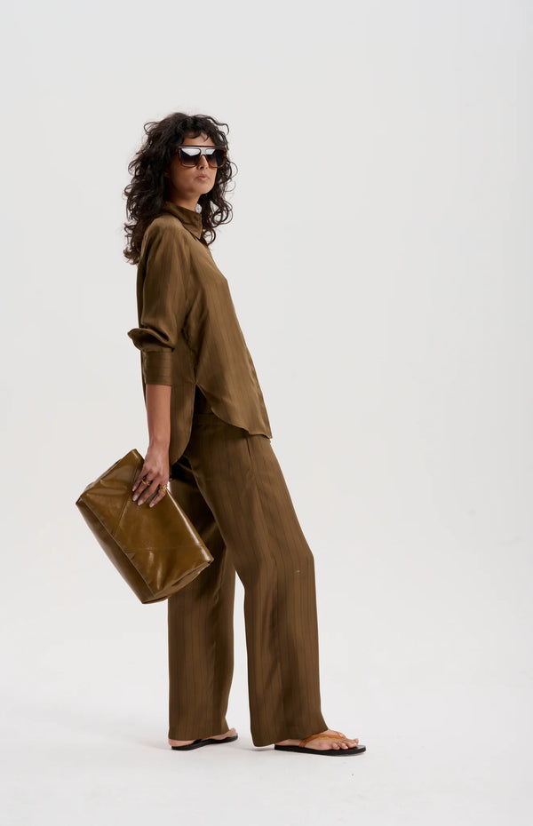 LE SILK TWILL PINSTRIPE PANT in Tobacco from Le Stripe