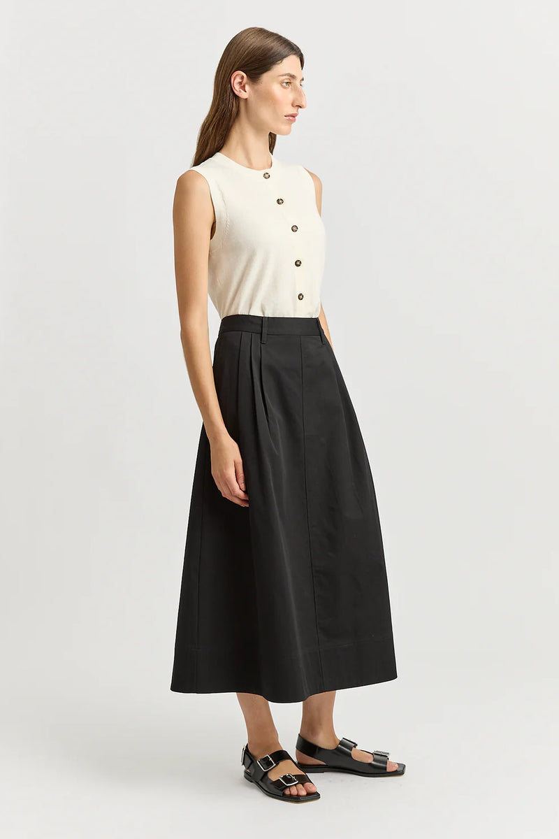 PLEAT DETAIL MIDI SKIRT in Black by Toorallie