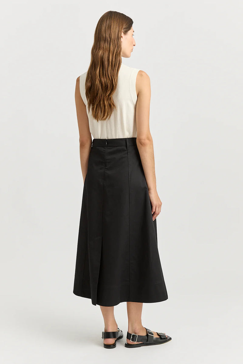 PLEAT DETAIL MIDI SKIRT in Black by Toorallie