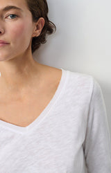 SONOMA LS V NECK TEE | White