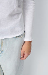 SONOMA LS V NECK TEE | White