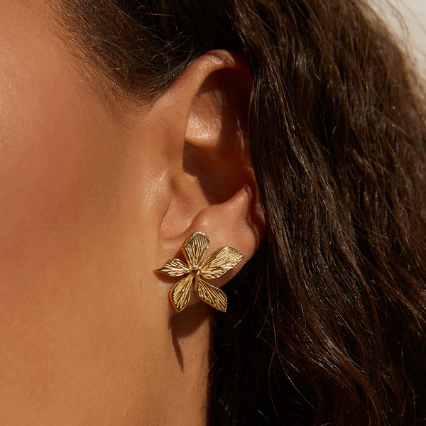 LILY GOLD EARRINGS
