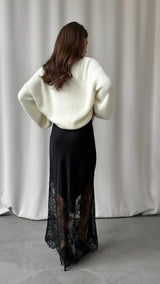 SOLENE LACE SKIRT | Black