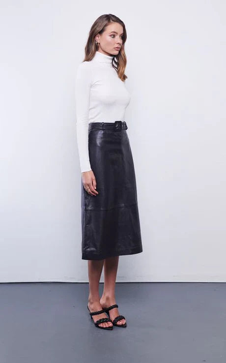 BUSINESS LEATHER PLANE SKIRT | Black - Darling & Domain