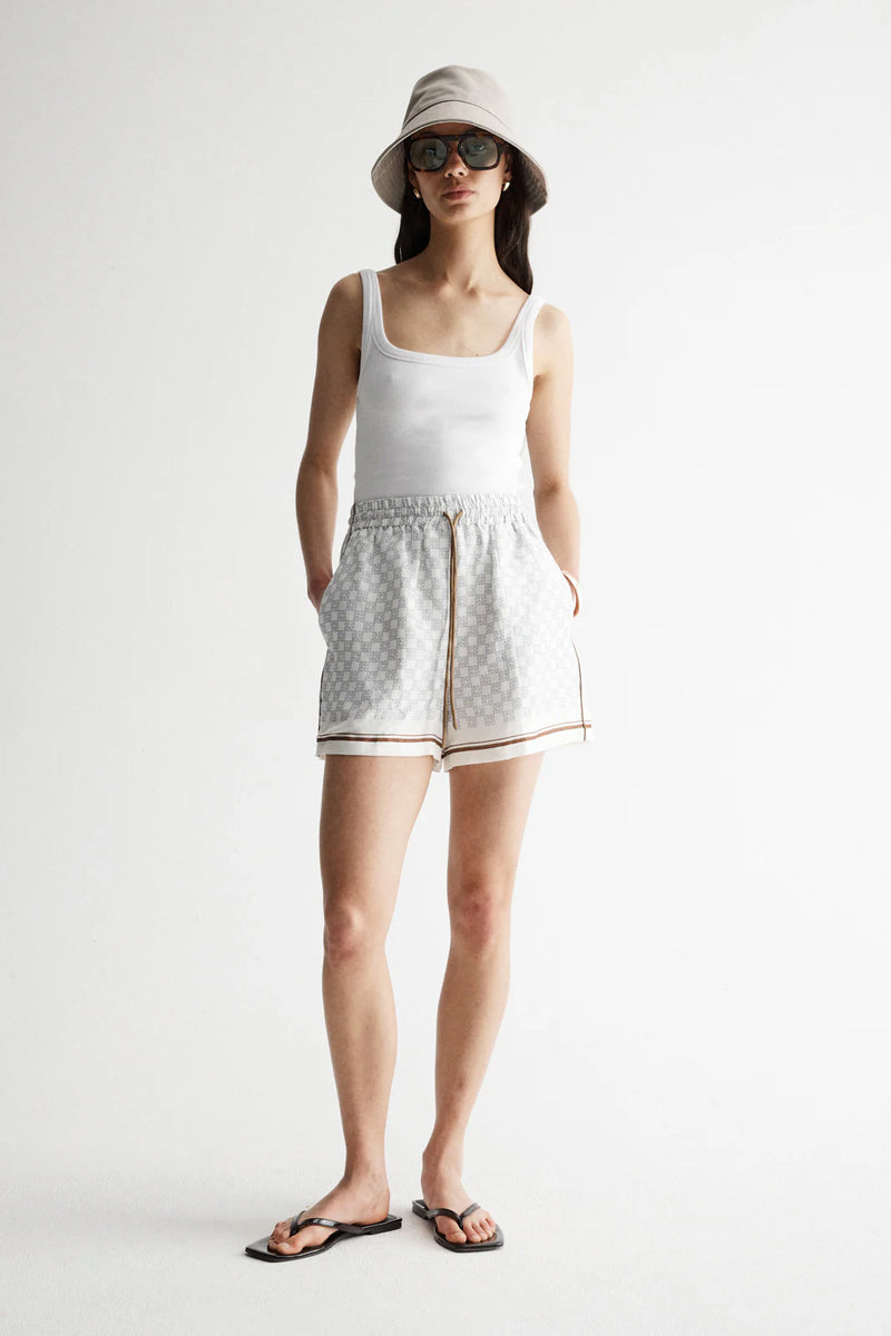 LUMI SHORT | Monogram Short