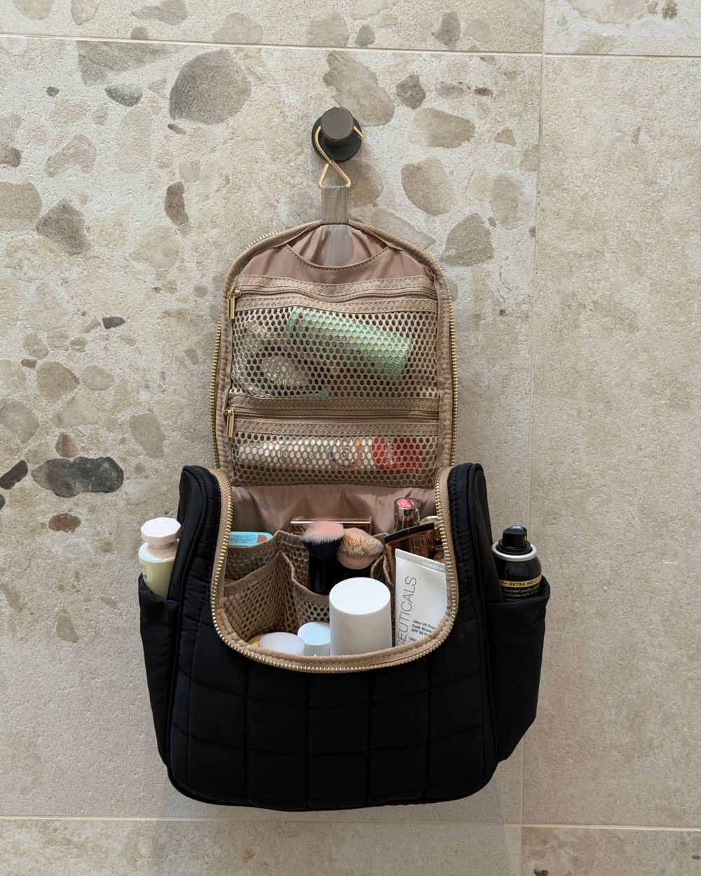 ESSENTIALS BAG in Black by Elms and King