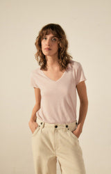 American Vintage JACKSONVILLE V NECK TEE in Vintage Pearl