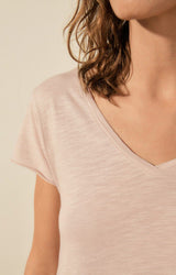 American Vintage JACKSONVILLE V NECK TEE in Vintage Pearl