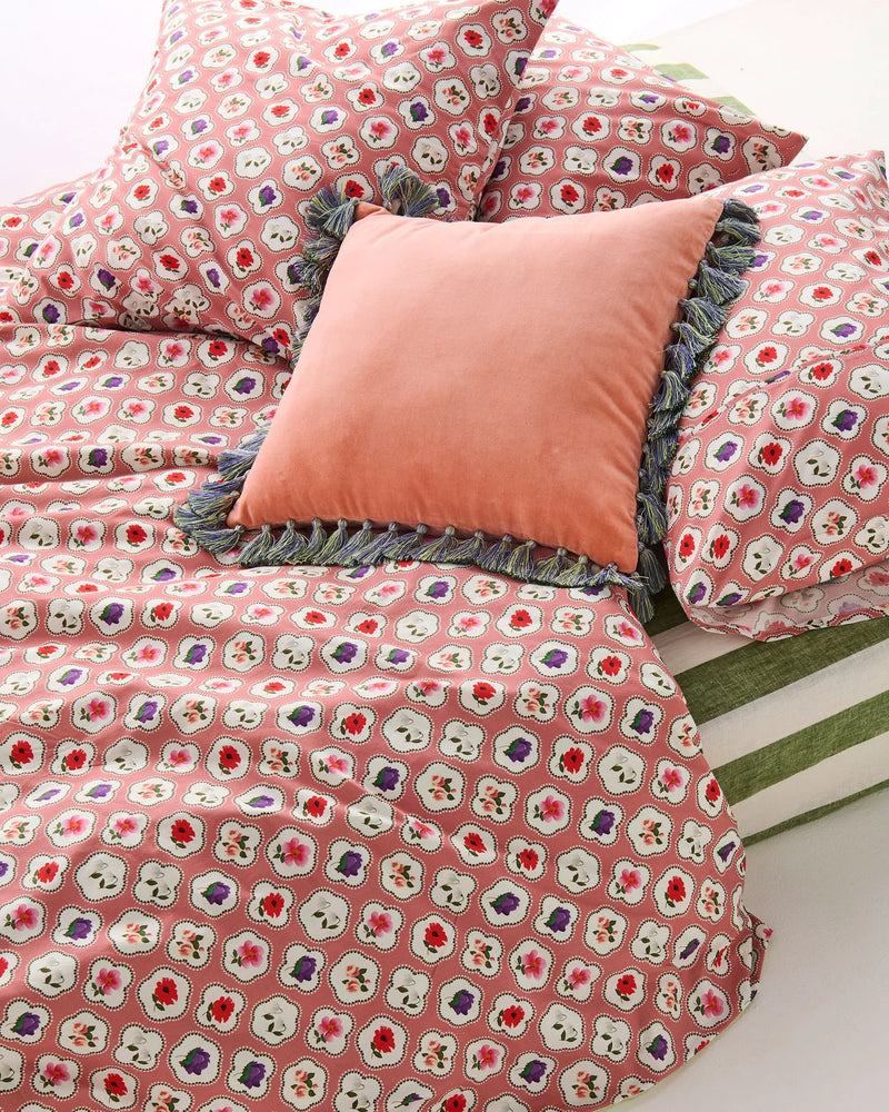 VELVET TASSEL CUSHION | Gelato