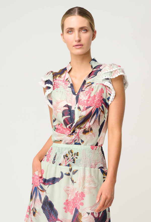 LUMA SILK COTTON FLUTTER SLEEVE TOP in Oasis Flora from Oncewas