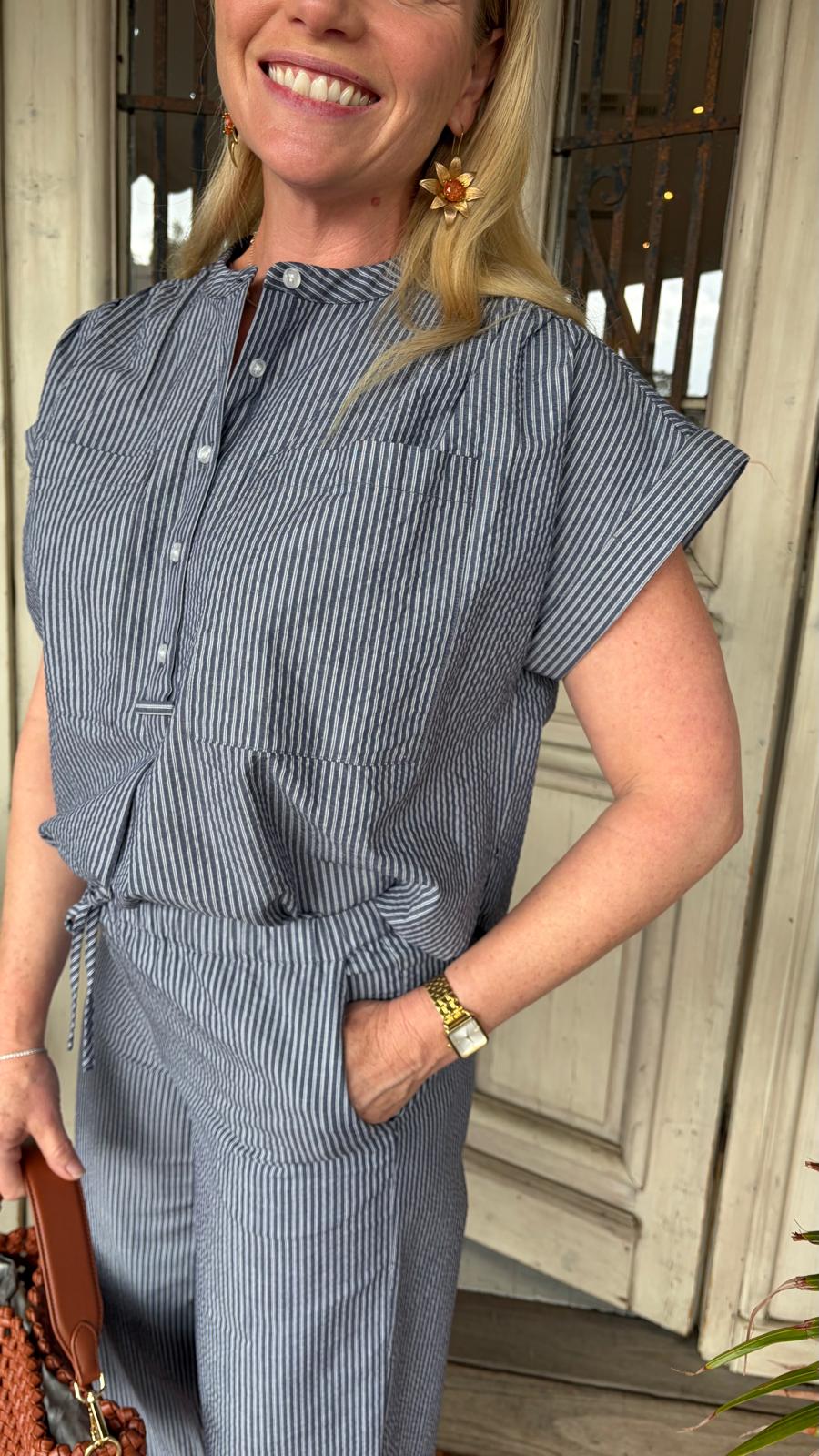 VALENTIN MD STRIPE TOP in Washed Black Stripe by Modstrom