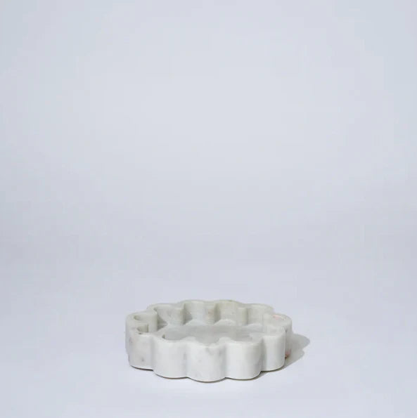 MARBLE OVAL RIBBED CATCHALL in White Marle from Marmoset Found,