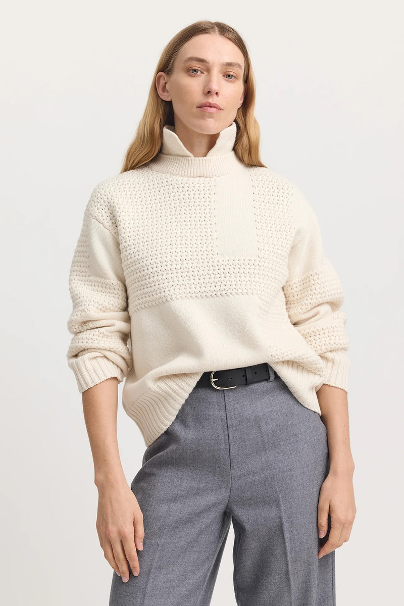 TEXTURED STITCH FUNNEL in Ivory by Toorallie