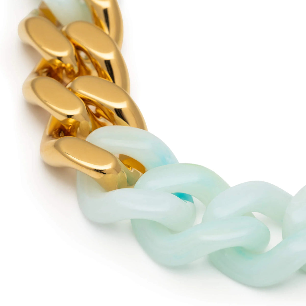 FLAT CHAIN NECKLACE WITH GOLD in Cloud Marble by Vanessa Baroni