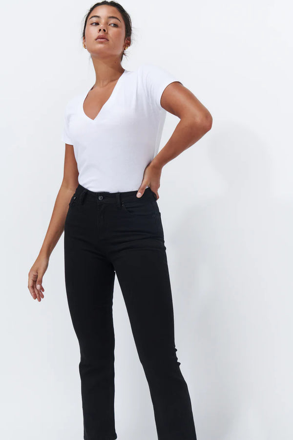 VACAY JEAN HEMMED in Black from Kireina