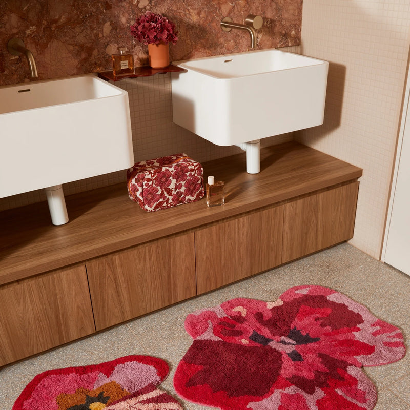 TOILETRY BAG in Leon Cerise from Bonnie and Neil
