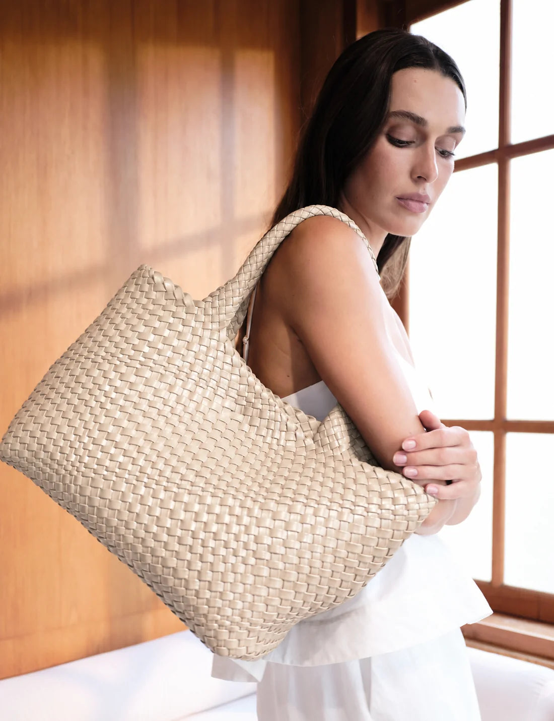 WOVEN TOTE BAG in Cream by La Tribe