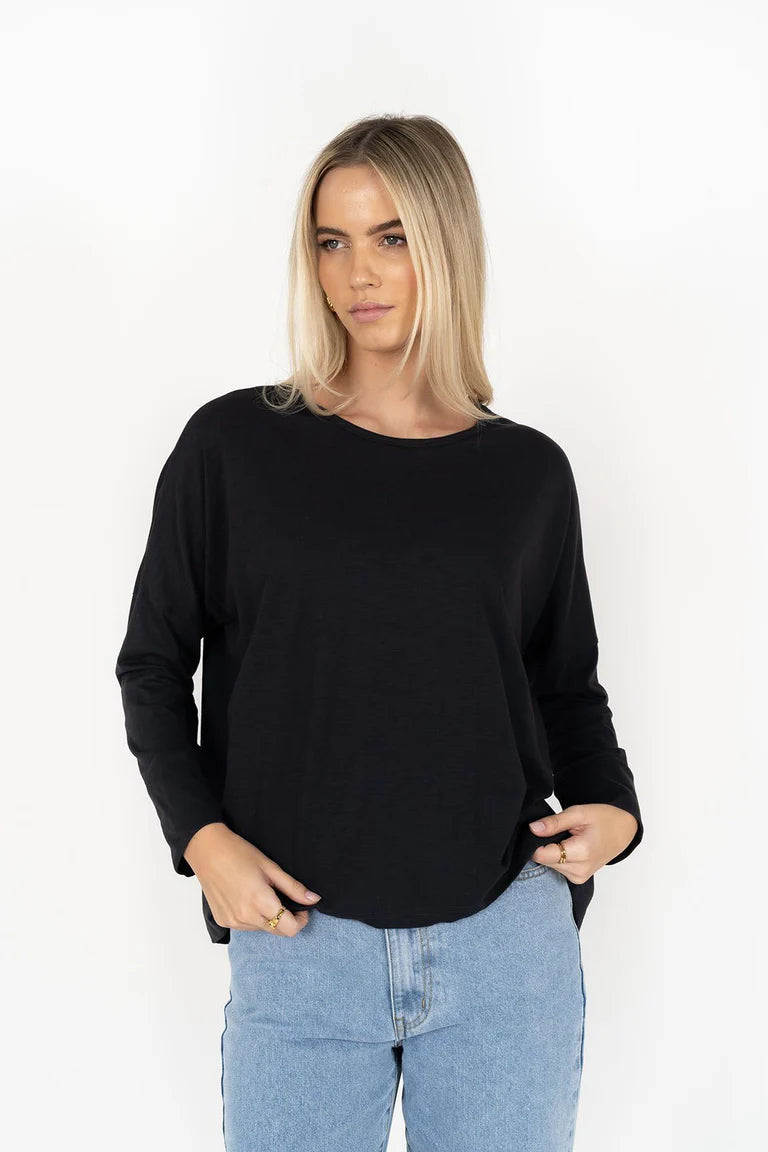 DIPPY LONG SLEEVE TEE in Slate by Humidity Lifestyle