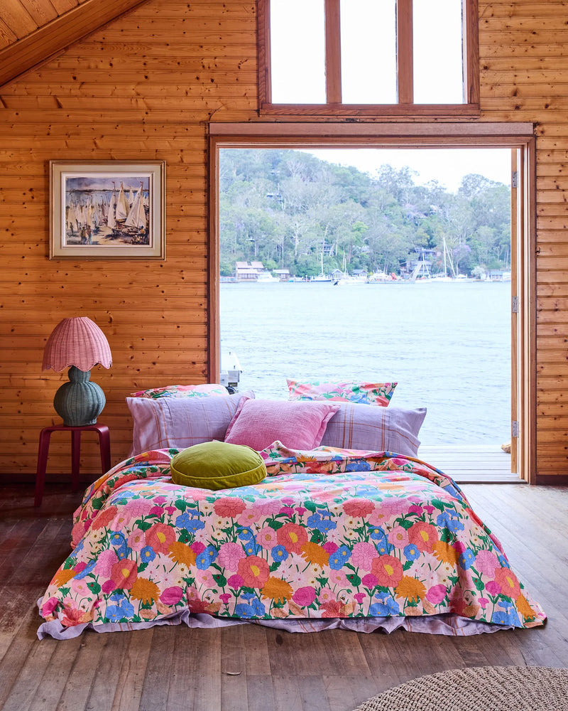 VELVET PEA CUSHION | Pear