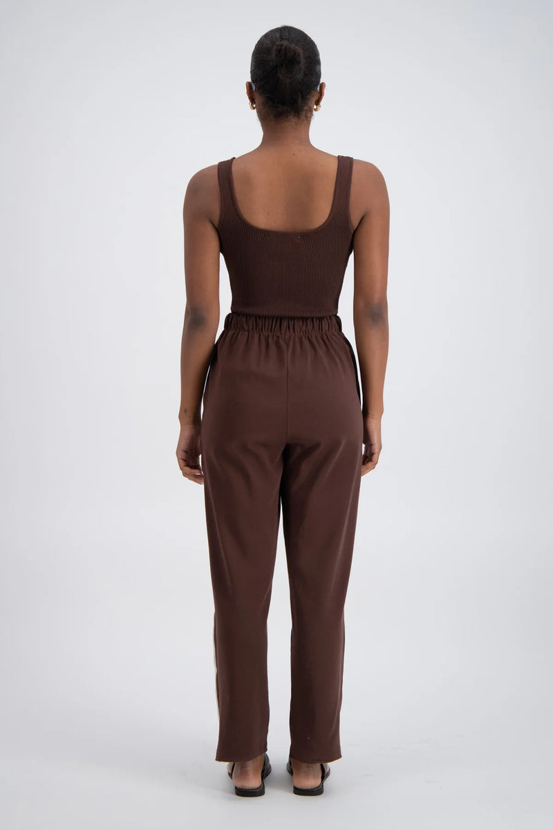 Jasmine Alexa Panarea Trackpant jogger in brown