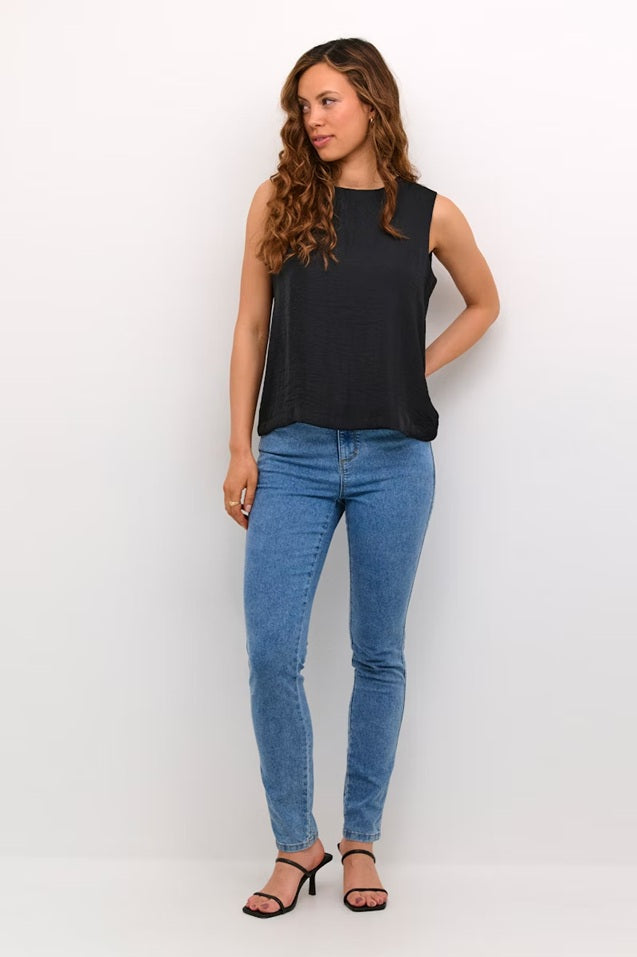 KAALLIE TOP in Black Deep by Kaffee