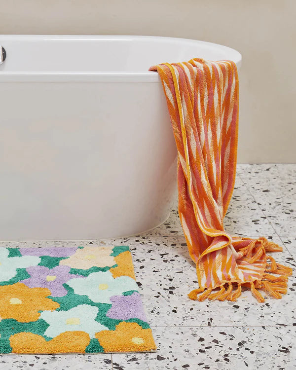 KIP & CO BATH MAT in Bush Daisy from the amazing range of Kip & Co