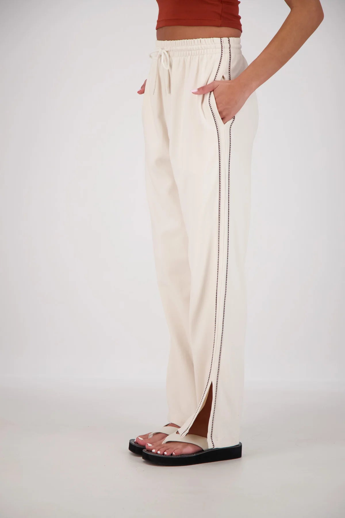 MANAROLA TRACKPANT | Oatmeal - Darling & Domain