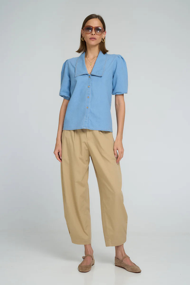 ANNYCK CHAMBRAY TOP | Light Blue