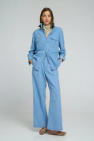 CEDAR CHAMBRAY SHIRT | Light Blue - Darling & Domain