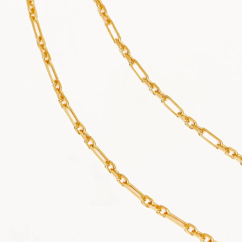 19" MIXED LINK CHAIN NECKLACE in Gold from By Charlotte