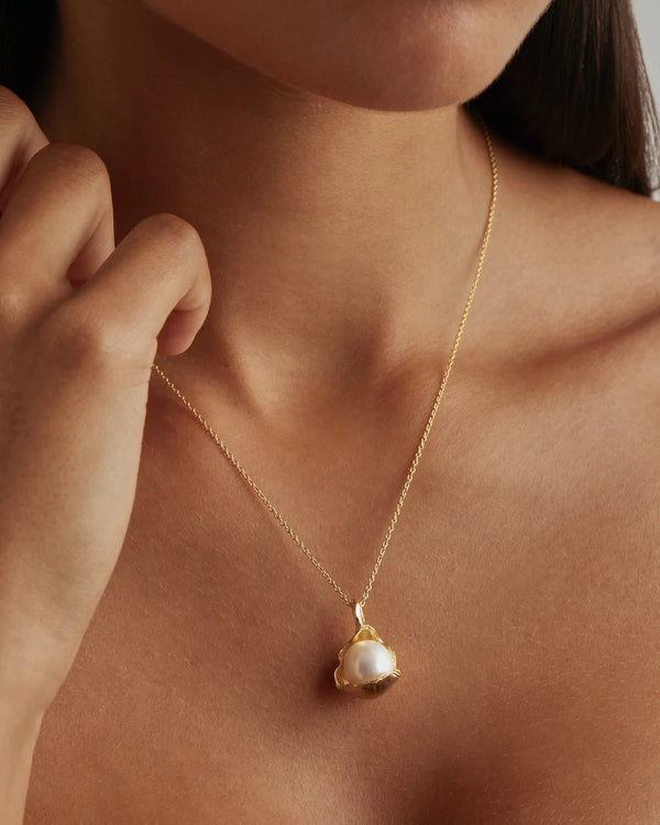 A PLACE TO DREAM PEARL NECKLACE in 18K Gold Vermeil from By Charlotte