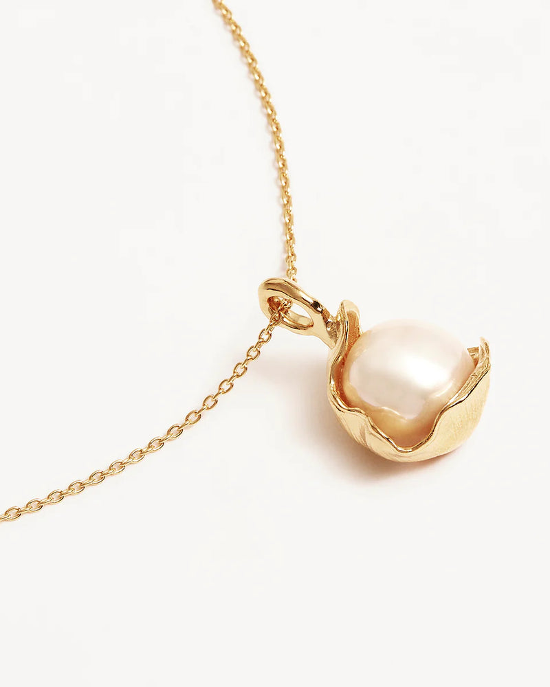 A PLACE TO DREAM PEARL NECKLACE in 18K Gold Vermeil from By Charlotte