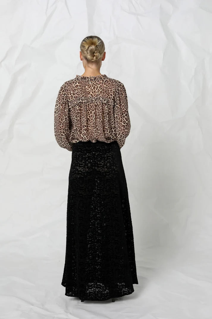 CORA BLOUSE in Snow Leopard by Kachel