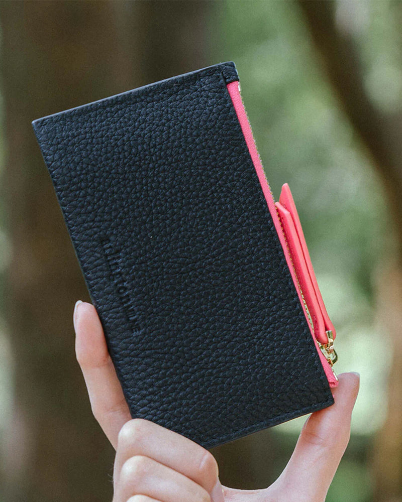 COMPACT WALLET in Navy Pebble by ARLINGTON MILNE